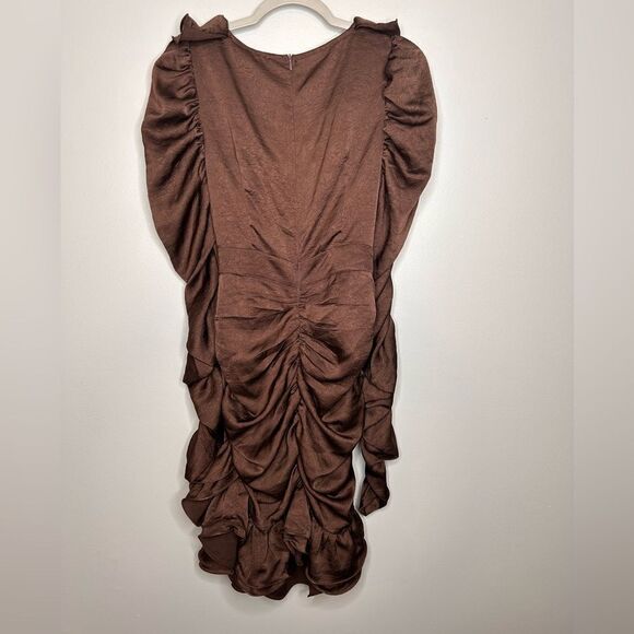 Prettylittlething chocolate frill shoulder twist bust ruched bodycon dress NWT - Picture 7 of 7